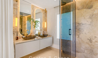 Appartement élégant entièrement rénové à vendre à distance de marche de la plage sur la New Golden Mile entre Marbella et Estepona 797208 