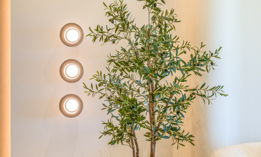 Appartement élégant entièrement rénové à vendre à distance de marche de la plage sur la New Golden Mile entre Marbella et Estepona 797209