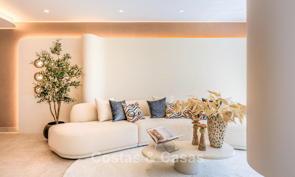 Appartement élégant entièrement rénové à vendre à distance de marche de la plage sur la New Golden Mile entre Marbella et Estepona 797214