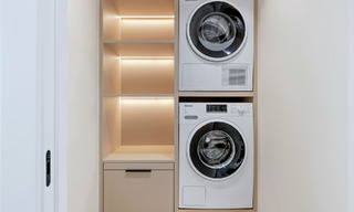 Appartement élégant entièrement rénové à vendre à distance de marche de la plage sur la New Golden Mile entre Marbella et Estepona 797240 