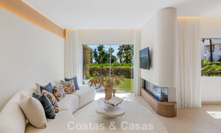 Appartement élégant entièrement rénové à vendre à distance de marche de la plage sur la New Golden Mile entre Marbella et Estepona 797241 