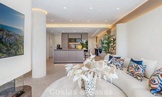 Appartement élégant entièrement rénové à vendre à distance de marche de la plage sur la New Golden Mile entre Marbella et Estepona 797246 