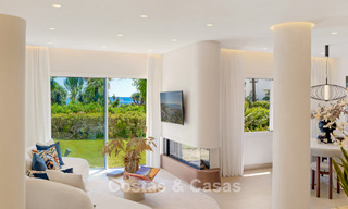 Appartement élégant entièrement rénové à vendre à distance de marche de la plage sur la New Golden Mile entre Marbella et Estepona 797261 