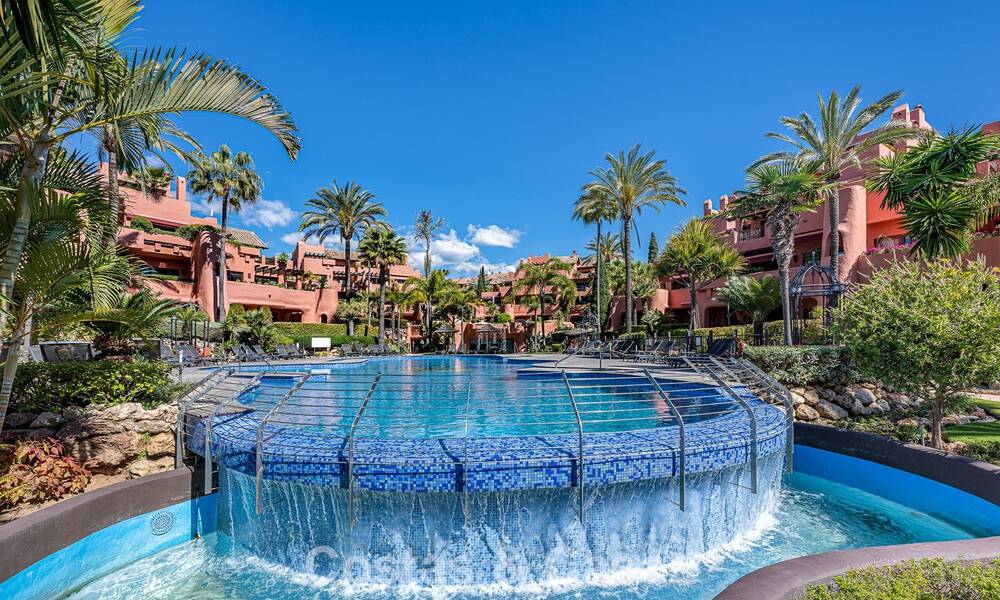 Penthouse à vendre dans un complexe cinq étoiles en première ligne de plage sur la New Golden Mile entre Marbella et Estepona 797272