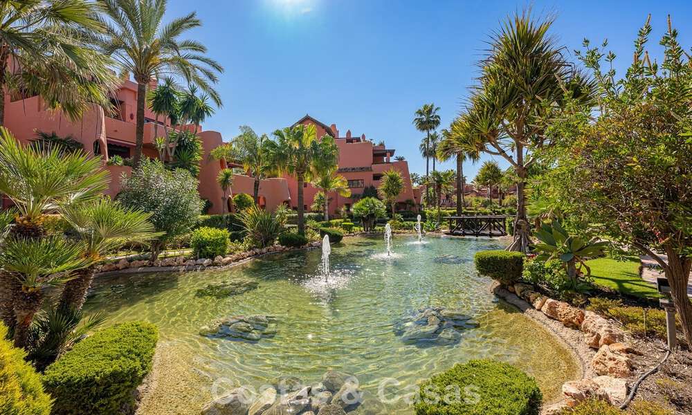 Penthouse à vendre dans un complexe cinq étoiles en première ligne de plage sur la New Golden Mile entre Marbella et Estepona 797273