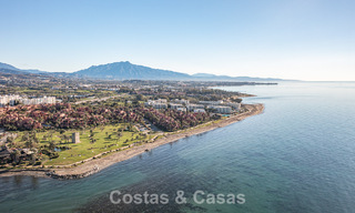 Penthouse à vendre dans un complexe cinq étoiles en première ligne de plage sur la New Golden Mile entre Marbella et Estepona 797728 