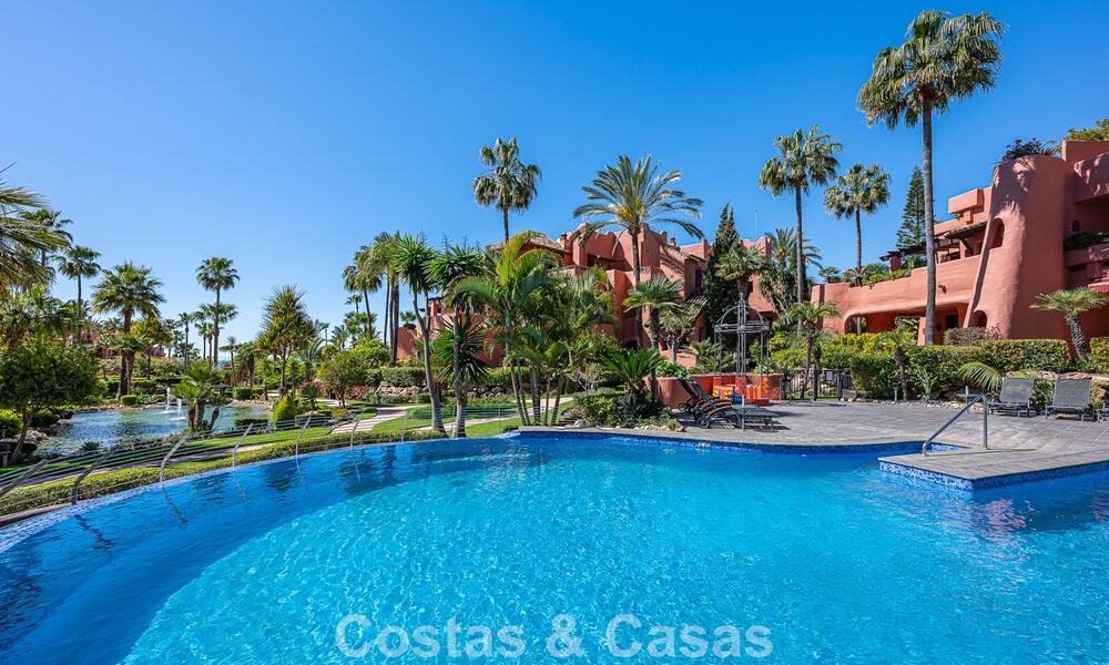 Penthouse à vendre dans un complexe cinq étoiles en première ligne de plage sur la New Golden Mile entre Marbella et Estepona 797732