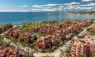 Penthouse à vendre dans un complexe cinq étoiles en première ligne de plage sur la New Golden Mile entre Marbella et Estepona 797736 