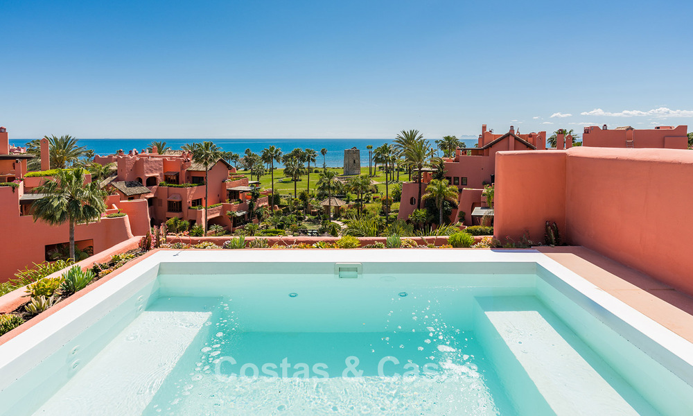 Penthouse à vendre dans un complexe cinq étoiles en première ligne de plage sur la New Golden Mile entre Marbella et Estepona 797739