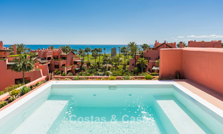 Penthouse à vendre dans un complexe cinq étoiles en première ligne de plage sur la New Golden Mile entre Marbella et Estepona 797739 