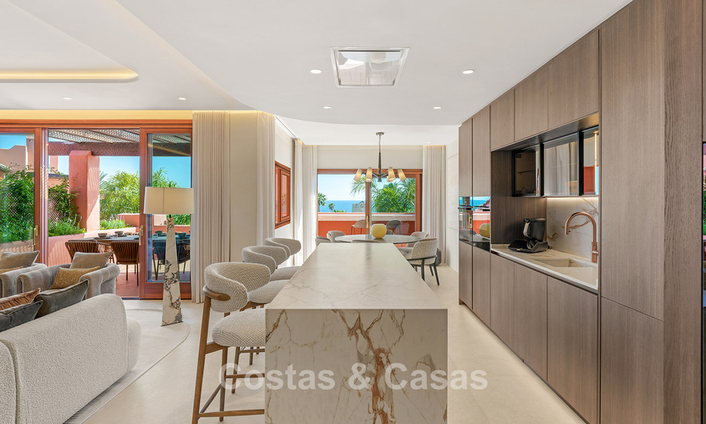 Penthouse à vendre dans un complexe cinq étoiles en première ligne de plage sur la New Golden Mile entre Marbella et Estepona 797754