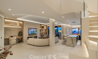 Penthouse à vendre dans un complexe cinq étoiles en première ligne de plage sur la New Golden Mile entre Marbella et Estepona 797777 