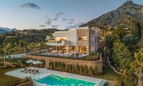 Villa de luxe sophistiquée à vendre dans un domaine fermé et exclusif sur le Golden Mile de Marbella 798015