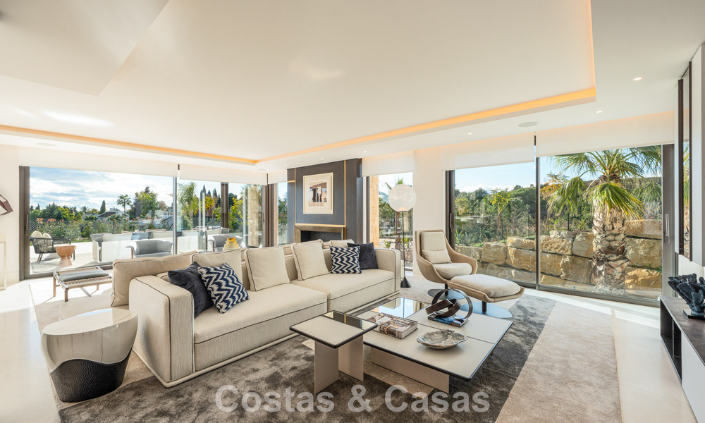Villa de luxe sophistiquée à vendre dans un domaine fermé et exclusif sur le Golden Mile de Marbella 798043
