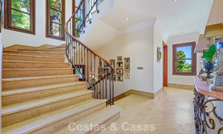 Villa de luxe espagnole remarquable à vendre dans une oasis de verdure sur le Golden Mile de Marbella 798185 