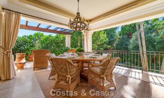 Villa de luxe espagnole remarquable à vendre dans une oasis de verdure sur le Golden Mile de Marbella 798195 