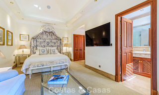 Villa de luxe espagnole remarquable à vendre dans une oasis de verdure sur le Golden Mile de Marbella 798201 