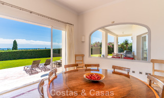 Villa exclusive de style méditerranéen à vendre sur un vaste terrain à Marbella - Benahavís 797055 