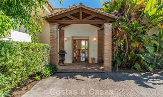 Villa exclusive de style méditerranéen à vendre sur un vaste terrain à Marbella - Benahavís 797084 