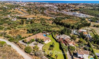Villa exclusive de style méditerranéen à vendre sur un vaste terrain à Marbella - Benahavís 797086 