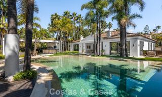 Villa de luxe exclusive avec spectaculaire piscine intérieure à vendre à Nueva Andalucía, Marbella 798054 