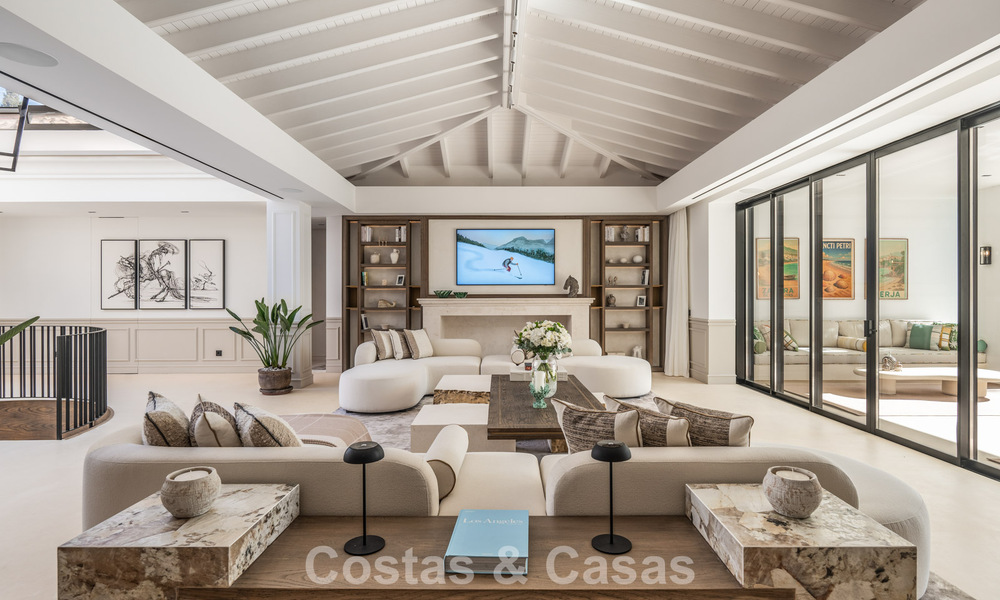 Villa de luxe exclusive avec spectaculaire piscine intérieure à vendre à Nueva Andalucía, Marbella 798058