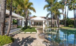 Villa de luxe exclusive avec spectaculaire piscine intérieure à vendre à Nueva Andalucía, Marbella 798060 