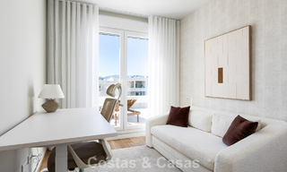 Penthouse moderne avec terrasse enveloppante et vue à 360° à vendre à Nueva Andalucía, Marbella 798080 