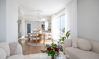 Penthouse moderne avec terrasse enveloppante et vue à 360° à vendre à Nueva Andalucía, Marbella 798092 