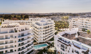 Penthouse moderne avec terrasse enveloppante et vue à 360° à vendre à Nueva Andalucía, Marbella 798097 