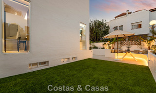Maison rénovée à vendre sur le Golden Mile, à distance de marche de la plage et de Puente Romano, Marbella 797311 