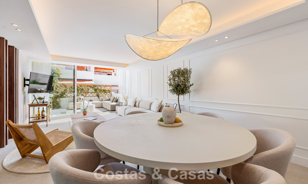 Maison rénovée à vendre sur le Golden Mile, à distance de marche de la plage et de Puente Romano, Marbella 797319