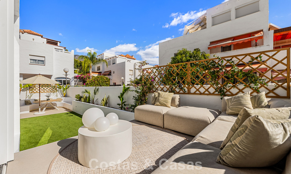 Maison rénovée à vendre sur le Golden Mile, à distance de marche de la plage et de Puente Romano, Marbella 797329