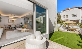 Maison rénovée à vendre sur le Golden Mile, à distance de marche de la plage et de Puente Romano, Marbella 797330 