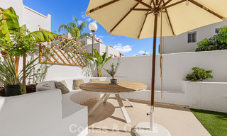 Maison rénovée à vendre sur le Golden Mile, à distance de marche de la plage et de Puente Romano, Marbella 797332 