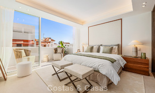 Maison rénovée à vendre sur le Golden Mile, à distance de marche de la plage et de Puente Romano, Marbella 797336 