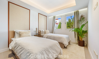 Maison rénovée à vendre sur le Golden Mile, à distance de marche de la plage et de Puente Romano, Marbella 797339 