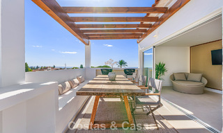 Maison rénovée à vendre sur le Golden Mile, à distance de marche de la plage et de Puente Romano, Marbella 797342 