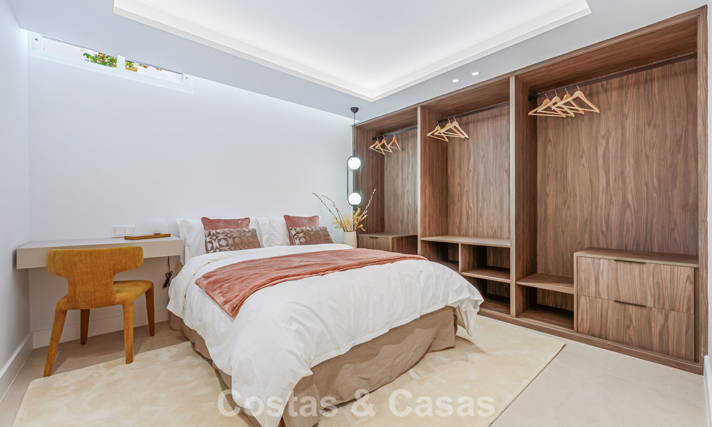 Maison rénovée à vendre sur le Golden Mile, à distance de marche de la plage et de Puente Romano, Marbella 797349