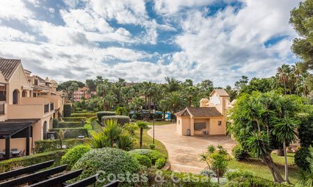 Appartement exclusif à vendre à 150m de la plage près de Puerto Banús, Marbella 797148