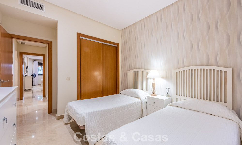 Appartement exclusif à vendre à 150m de la plage près de Puerto Banús, Marbella 797149