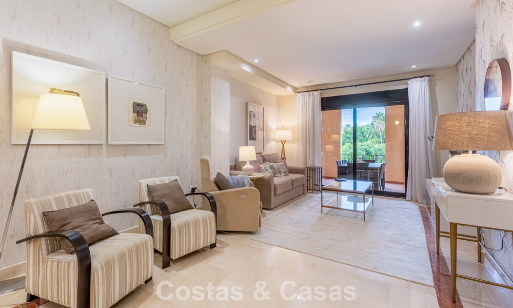 Appartement exclusif à vendre à 150m de la plage près de Puerto Banús, Marbella 797156