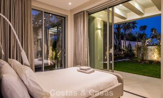 Villa moderne exclusive en première ligne de plage à vendre avec accès direct à la mer à Mijas, Costa del Sol 797391 