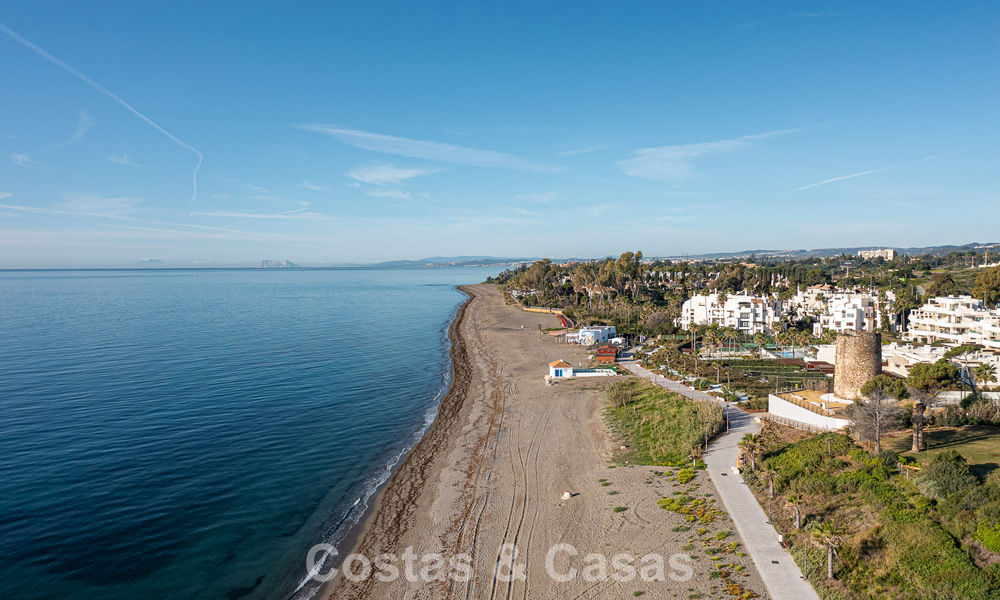 Appartement de luxe avec vue sur la mer en première ligne de plage sur la New Golden Mile entre Marbella et Estepona 797419
