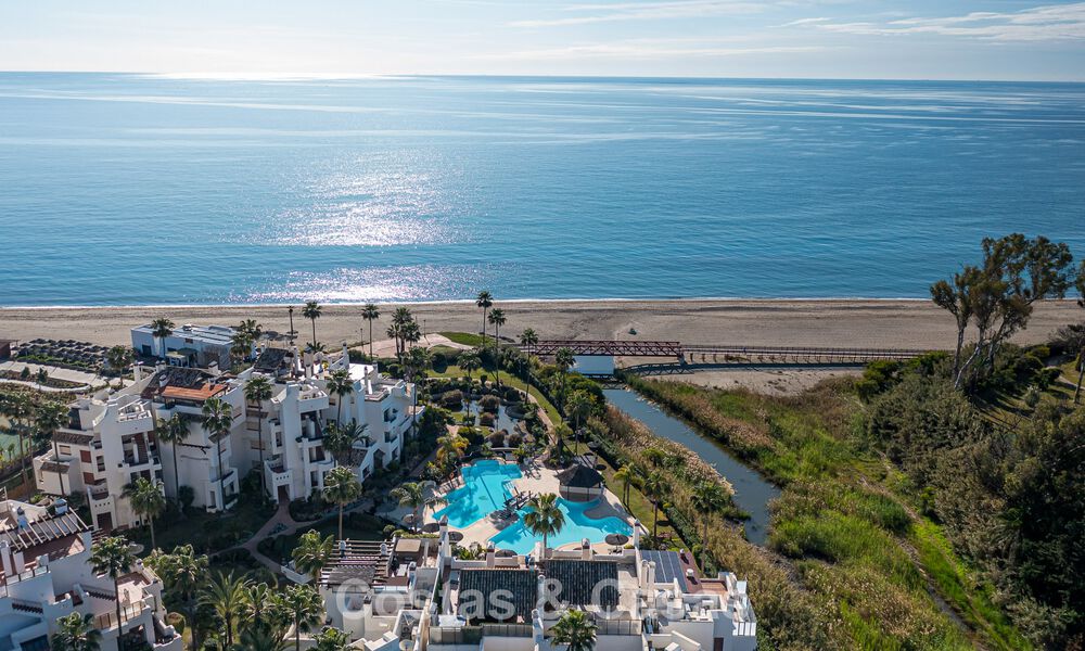 Appartement de luxe avec vue sur la mer en première ligne de plage sur la New Golden Mile entre Marbella et Estepona 797422