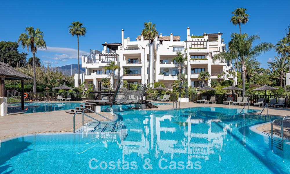 Appartement de luxe avec vue sur la mer en première ligne de plage sur la New Golden Mile entre Marbella et Estepona 797433