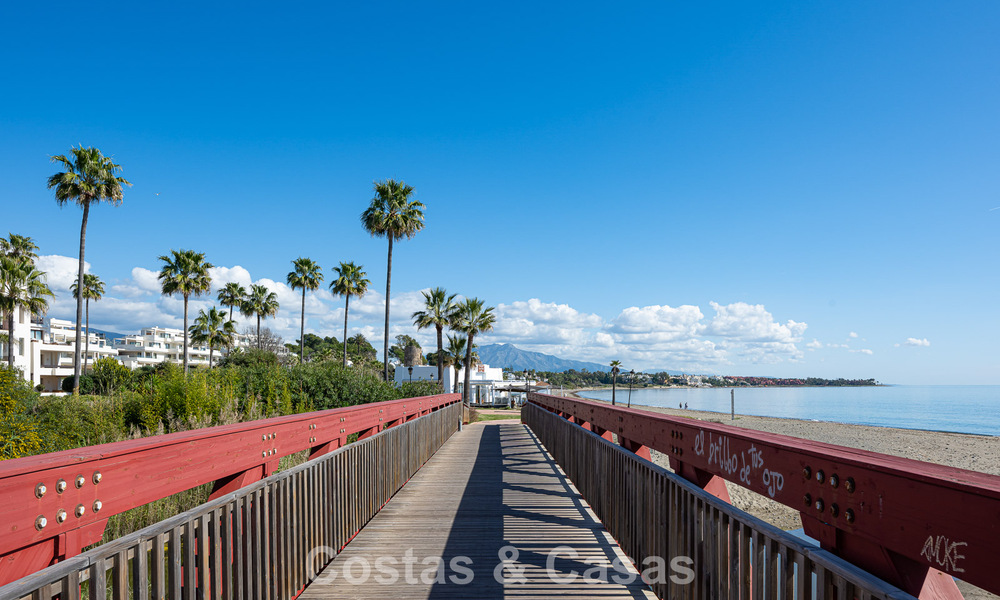 Appartement de luxe avec vue sur la mer en première ligne de plage sur la New Golden Mile entre Marbella et Estepona 797437