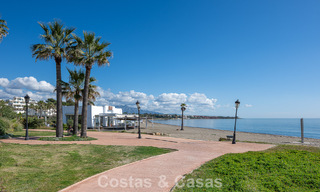 Appartement de luxe avec vue sur la mer en première ligne de plage sur la New Golden Mile entre Marbella et Estepona 797438 
