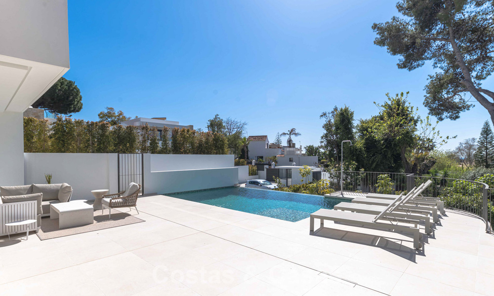 Villa de luxe moderne neuve avec piscine privée à vendre à San Pedro, Marbella 797475