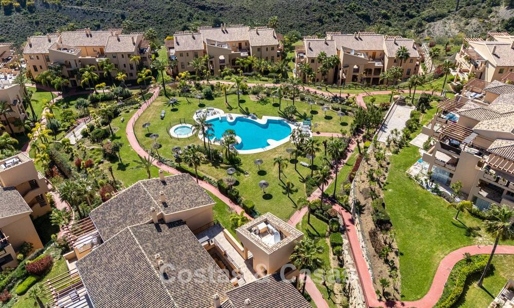 Prestigieux penthouse de luxe avec vues panoramiques sur la mer et le golf à vendre à Marbella - Benahavís 797519